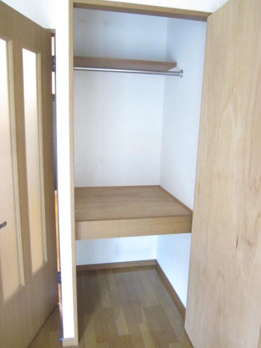 物件内観写真8　(収納)