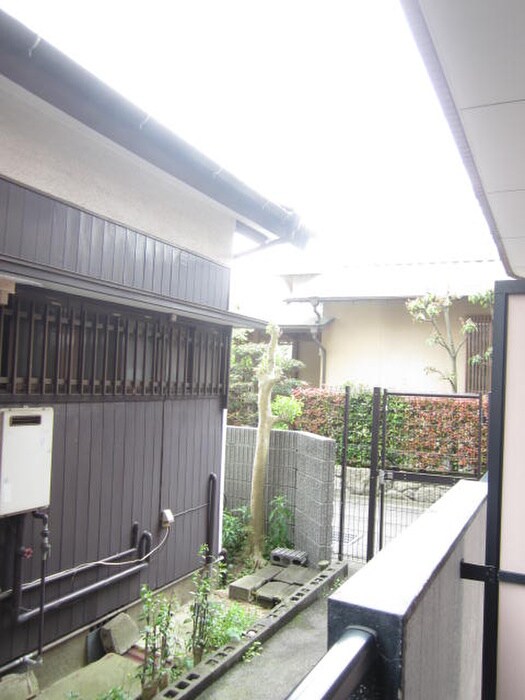 物件内観写真12　(室内からの展望)