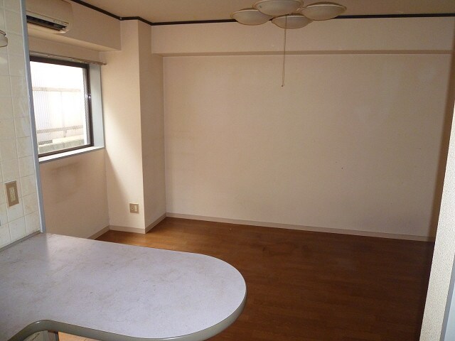 物件内観写真7　(内観写真)