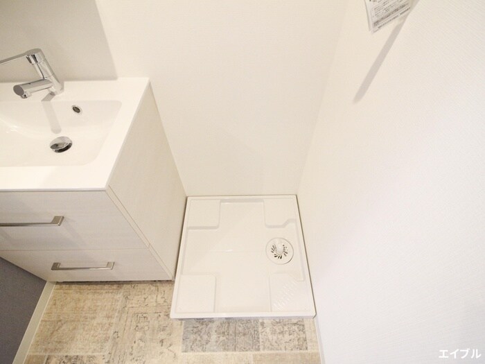 物件内観写真13　(洗濯機置場)