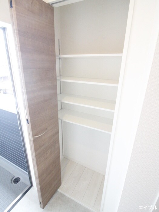 物件内観写真15　(靴箱)