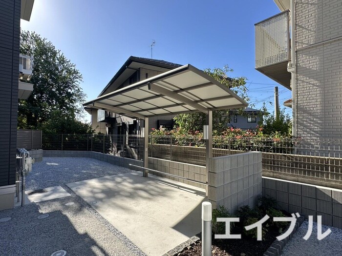 物件外観写真4　(駐輪場)