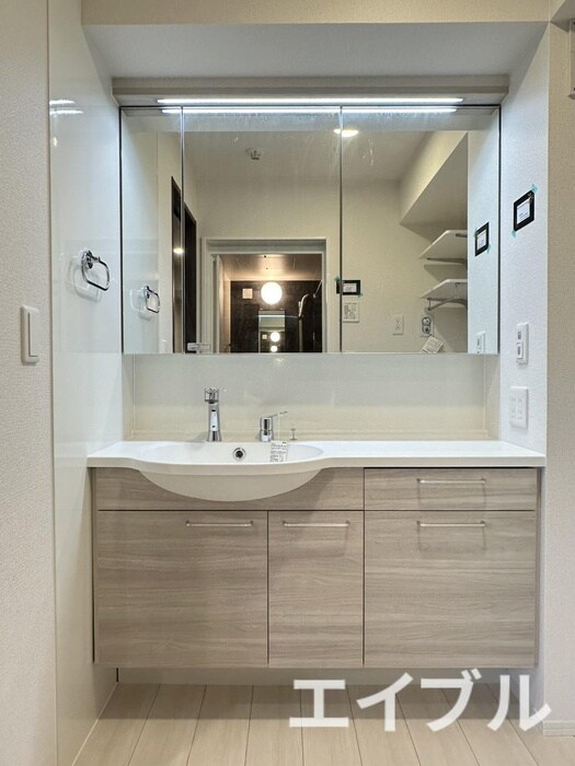 物件内観写真11　(洗面)