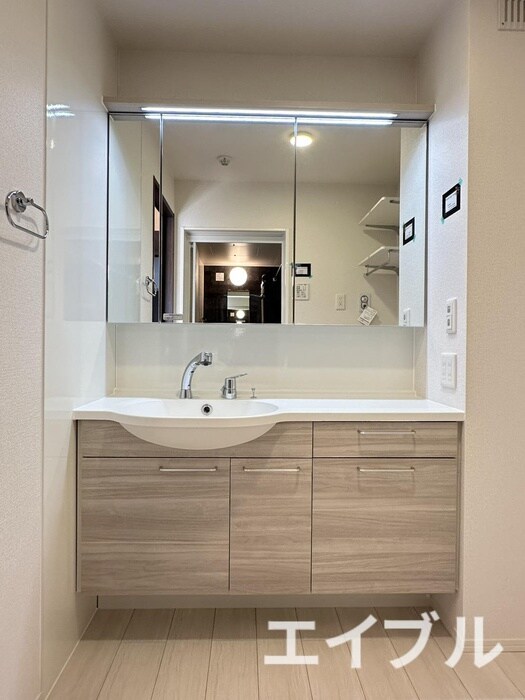 物件内観写真11　(洗面)