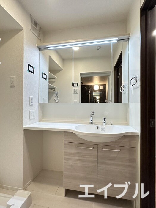 物件内観写真11　(洗面)