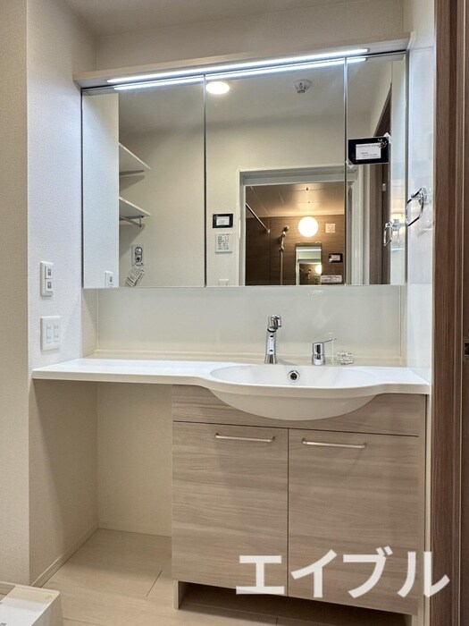 物件内観写真12　(洗面)