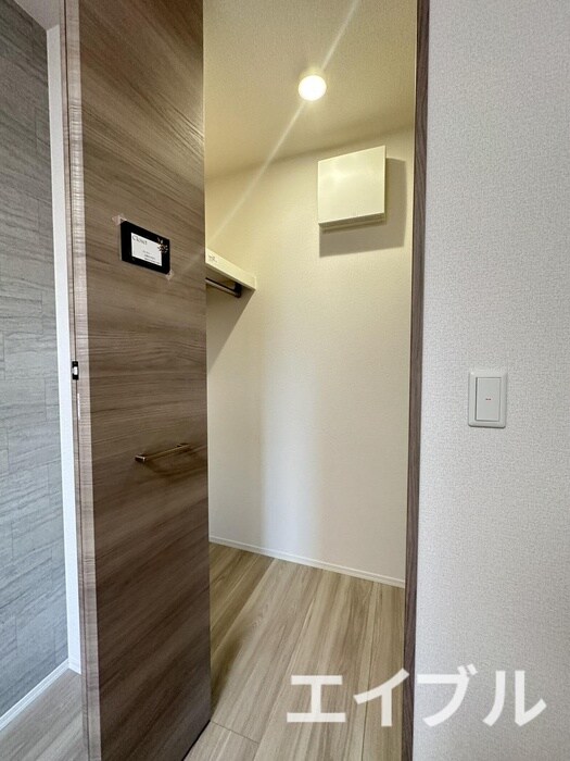 物件内観写真13　(収納)