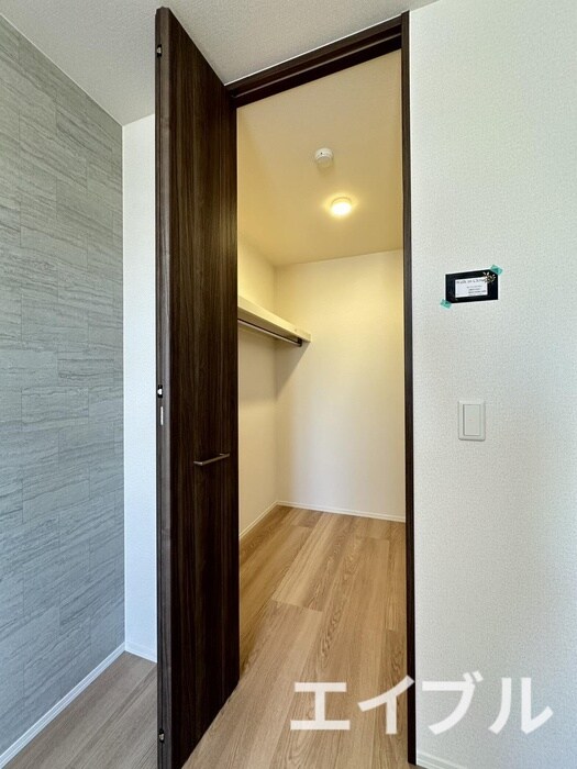 物件内観写真13　(収納)