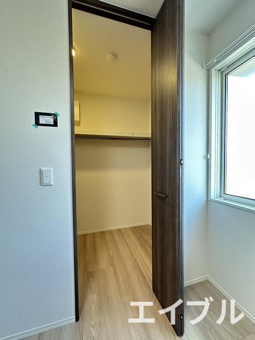 物件内観写真13　(収納)