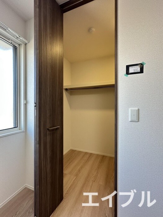 物件内観写真13　(収納)