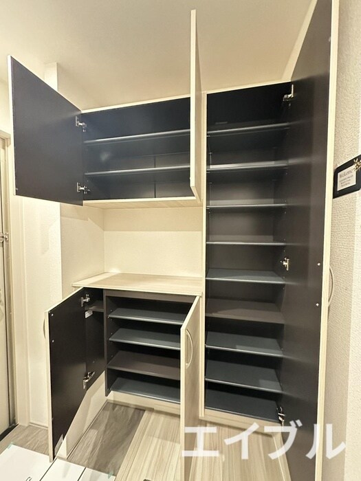 物件内観写真15　(靴箱)