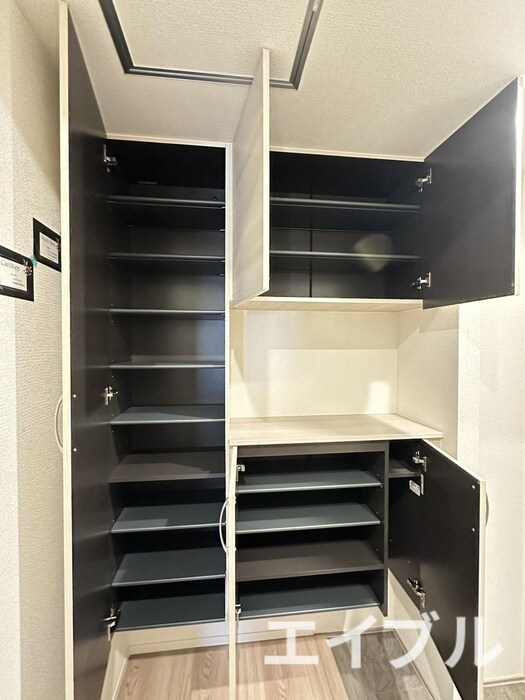 物件内観写真15　(靴箱)
