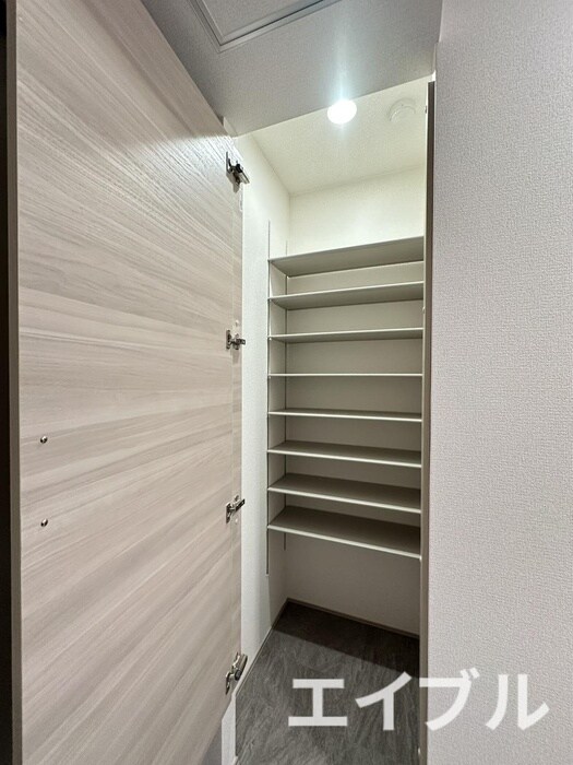 物件内観写真15　(靴箱)
