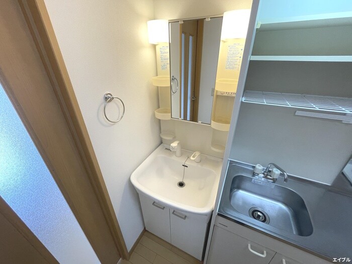 物件内観写真15　(洗面)