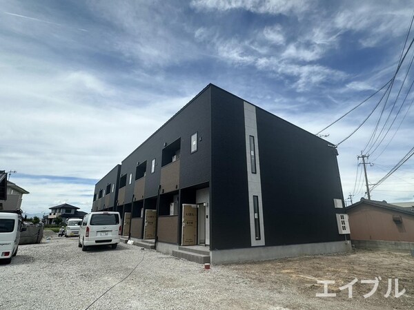建築中