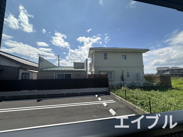 物件内観写真18　(室内からの展望)