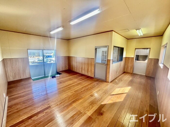 物件内観写真8　(居室)