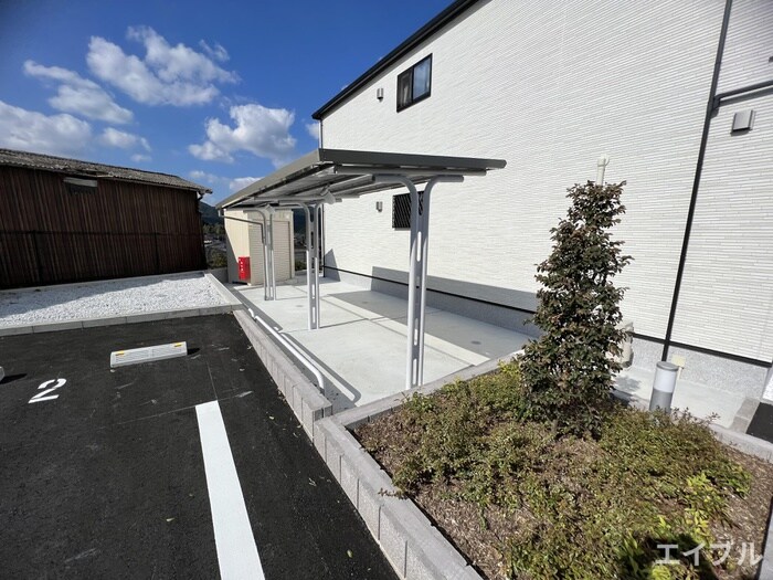 物件外観写真3　(駐輪場)