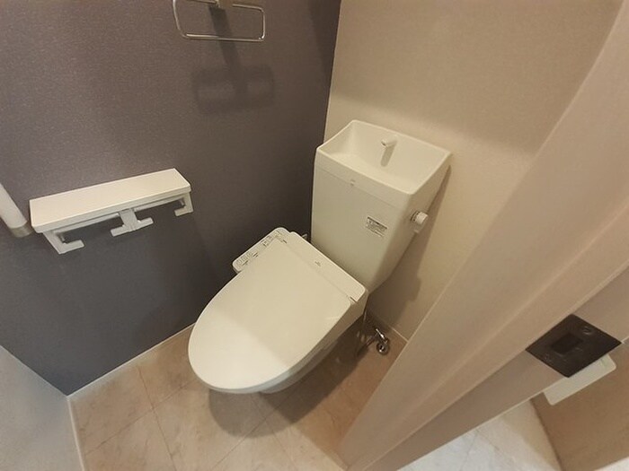 物件内観写真10　(トイレ)