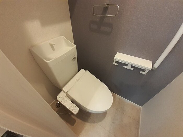 物件内観写真11　(トイレ)