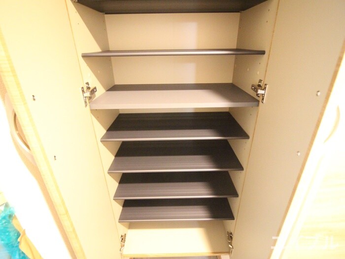 物件内観写真22　(靴箱)