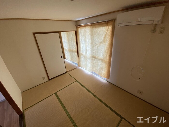 物件内観写真8　(居室)