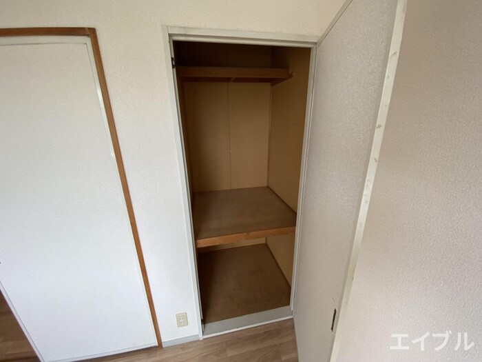 物件内観写真18　(収納)