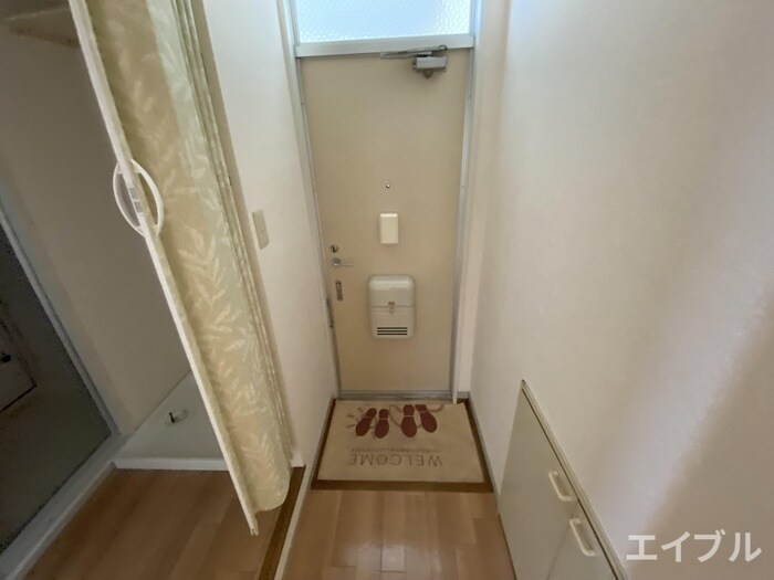 物件内観写真19　(玄関)