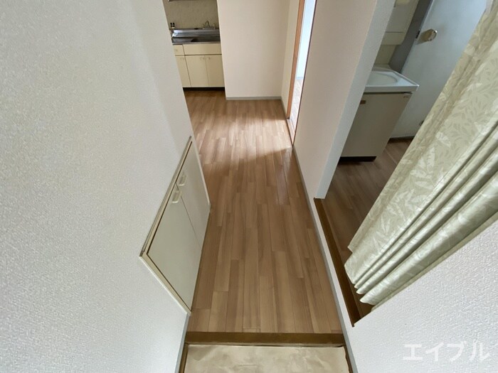 物件内観写真21　(廊下)