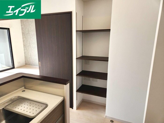 物件内観写真8　(収納)