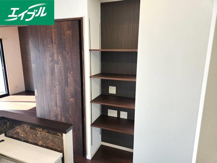 物件内観写真8　(収納)