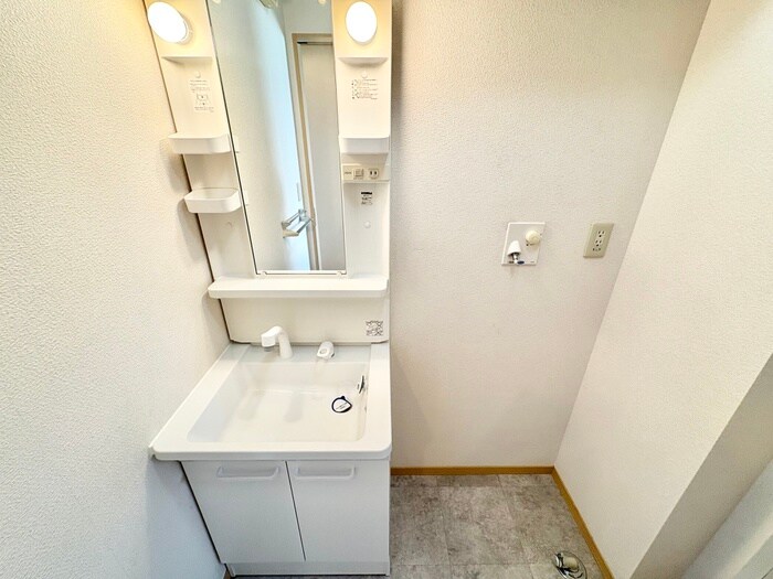 物件内観写真10　(洗面)