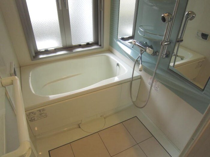 物件内観写真10　(バス／シャワールーム等)