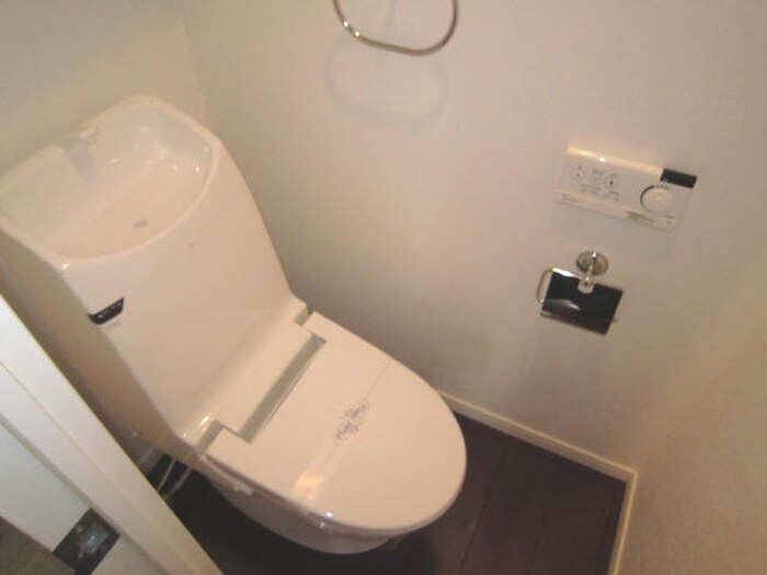 物件内観写真12　(トイレ)