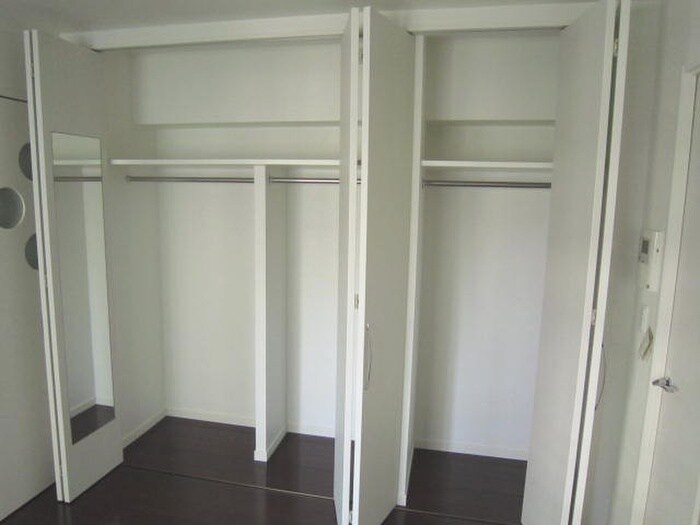 物件内観写真13　(収納)