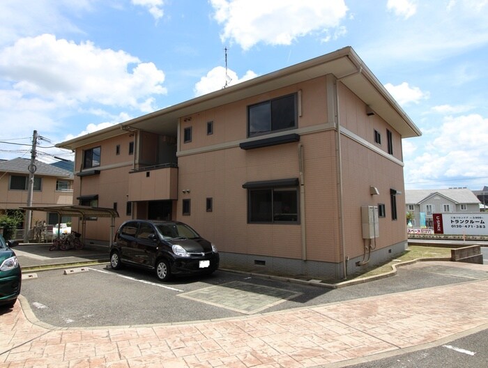 物件外観写真2　(外観写真)