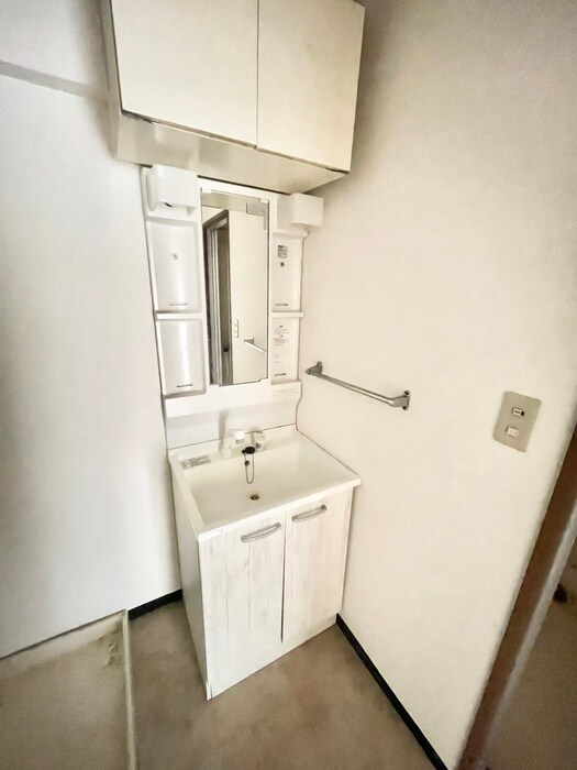 物件内観写真9　(洗面)