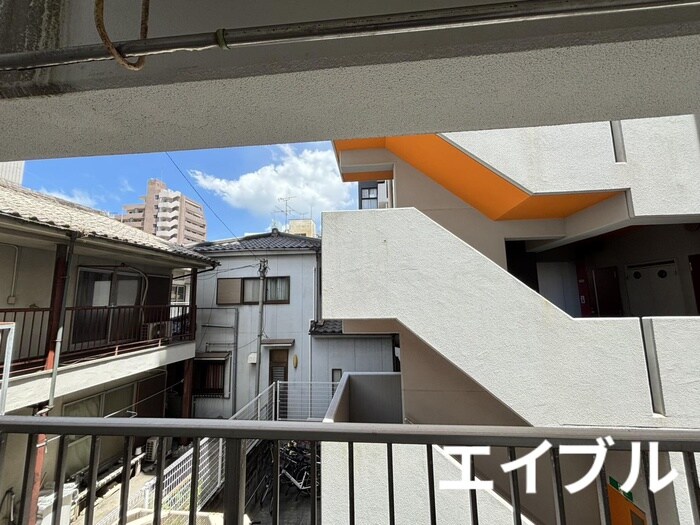 物件内観写真13　(室内からの展望)