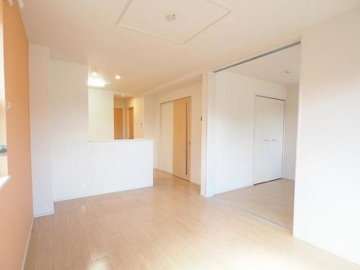 物件内観写真6　(居室)