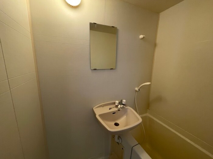 物件内観写真12　(洗面)