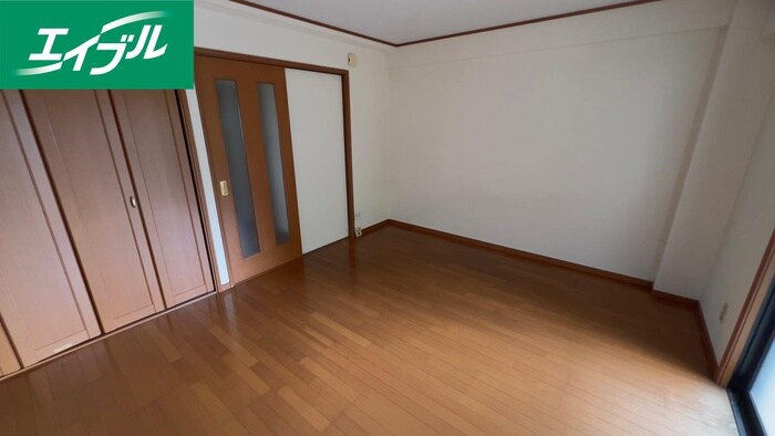 物件内観写真18　(居室)