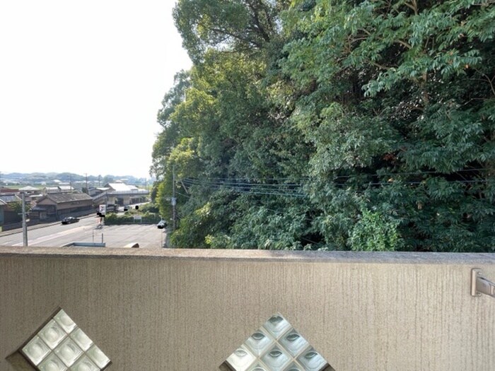 物件内観写真22　(室内からの展望)