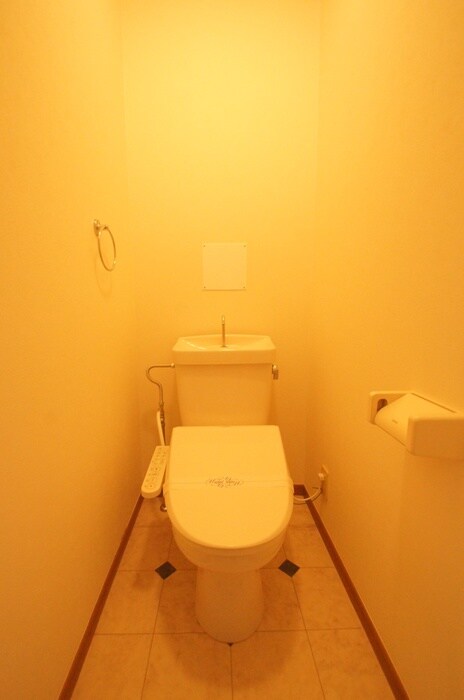 物件内観写真12　(トイレ)