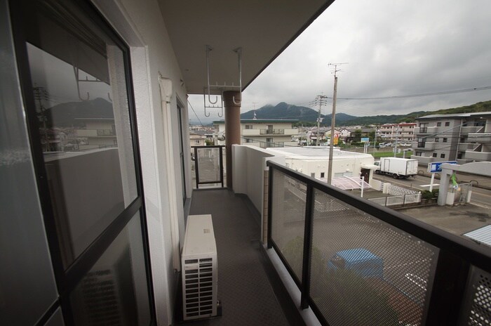 物件内観写真18　(室内からの展望)