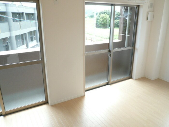 物件内観写真4　(居室)