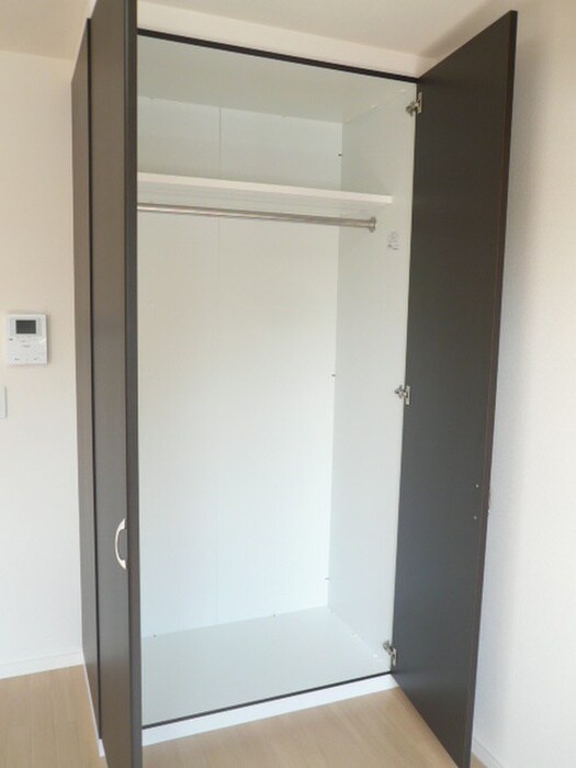 物件内観写真12　(収納)