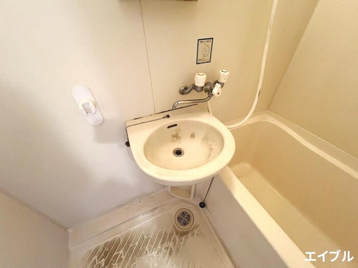 物件内観写真12　(洗面)