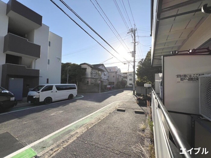 物件内観写真15　(室内からの展望)