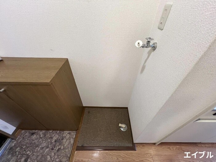 物件内観写真19　(洗濯機置場)