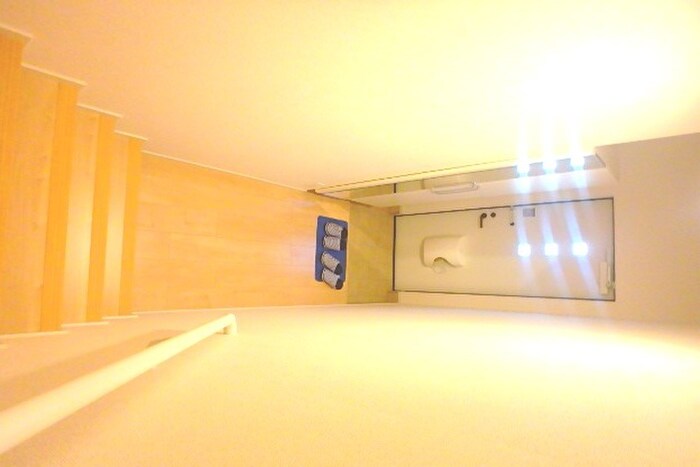 物件内観写真15　(玄関)